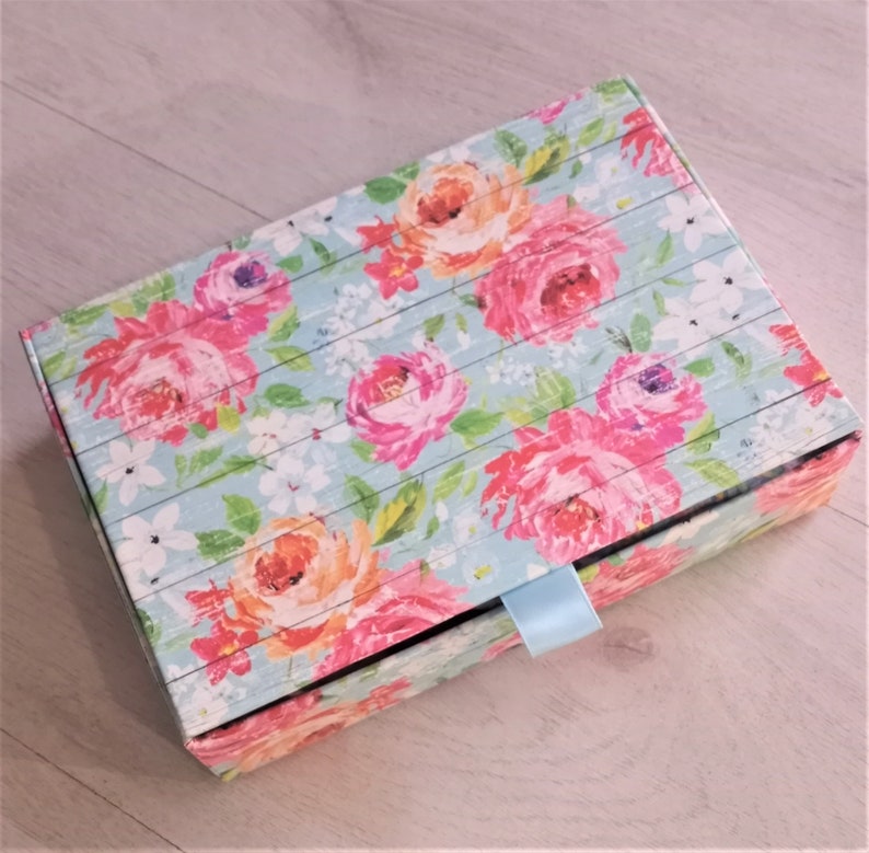 Gift for Quilter Cotton Fabric Bundle Gift Box