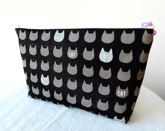 Cat Lover Cosmetic Pouch / Cosmetic Bag / Japanese Fabric and Zipper / Gift For Friend