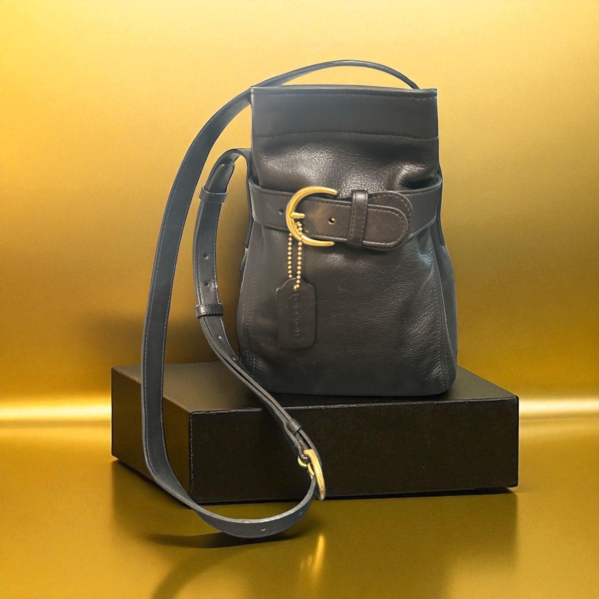 vintage coach old soho アクセサリーポーチ 黒 vintage coach old soho アクセサリーポーチ 黒