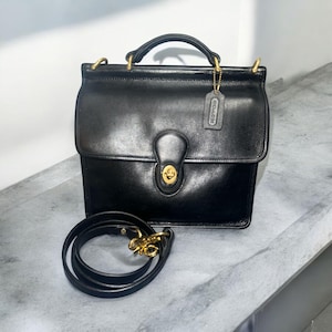Bolso Coach Willis 9927 de cuero negro, herrajes de latón, bolso bandolera vintage de los años 90, etiqueta colgante de Hungría, correa nueva, bolso convertible Coach antiguo negro