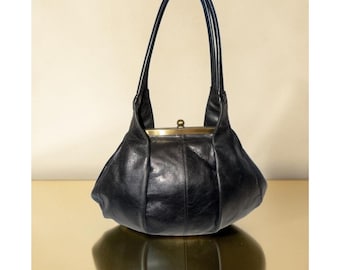 VTG HOBO Blanche Bag Black Glazed Nappa Leather Fortune Cookie Frame Satchel Y2K