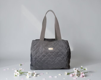 Baggallini Large Quilted Travel Duffle Black Nylon 3 Compartment Tote Wristlet