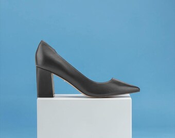 Marc Fisher LTD Zala Block Heel Pointy Toe Pump Womens 6.5 Black Leather Shoes