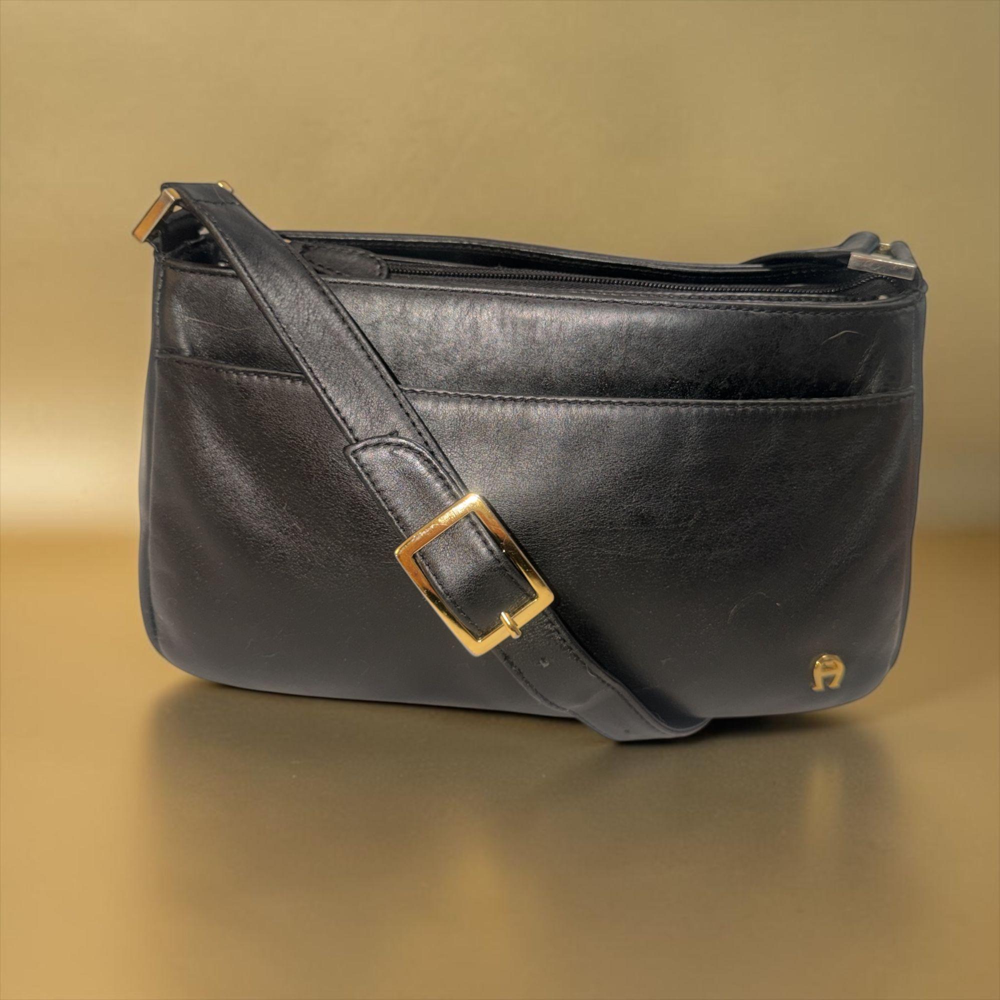 Etienne Aigner Vintage Black Pebbled Leather Small Backpack Gold Hardware Bag Vintage 90 main image 4