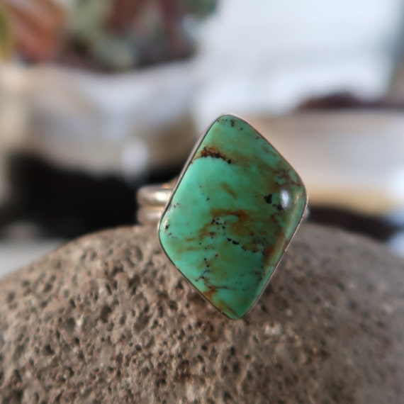 Turquoise and Sterling Silver Native American Ring - image 1