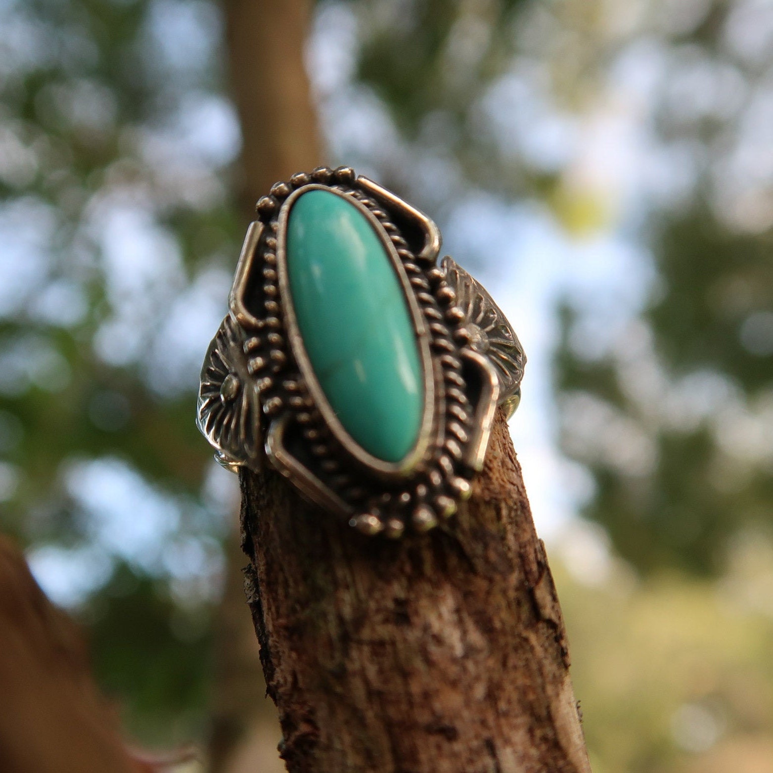 Sterling Silver Kingman Turquoise Oval Ring Size 9