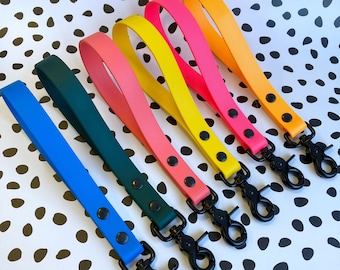 BioThane® Waterproof Dog Traffic Handle | Short Vegan Leather Tab Lead | Close Control Work