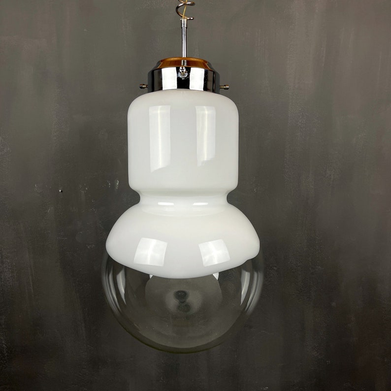 Rare mid-century large murano pendant lamp by Carlo Nason for Mazzega Italy 1960s lattimo glass XXL design pendant lamp image 5