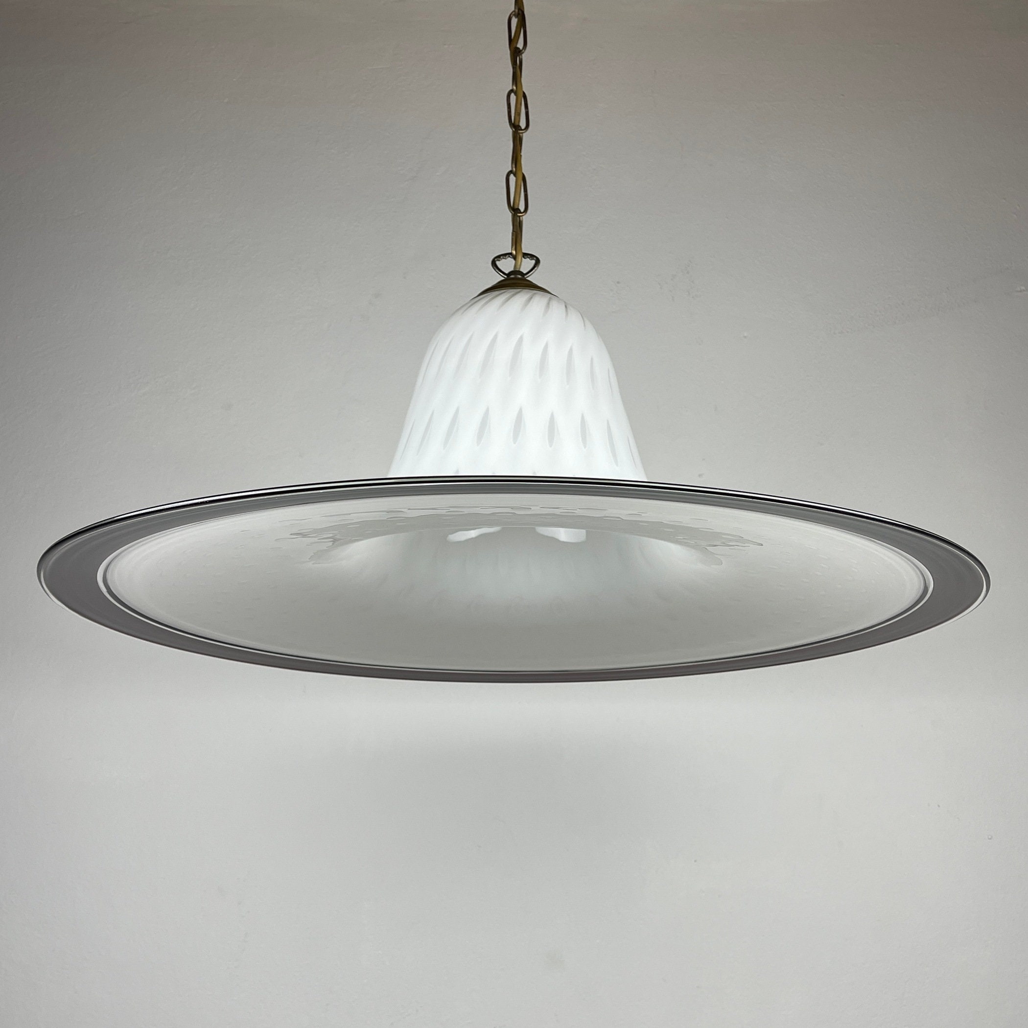 ヴィンテージホワイトムラーノガラスペンダントランプ：ミッド