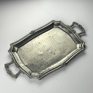 Antique pewter tray or fruit platter by Lavorazione a Mano Rama Peltro 95%, Italy, 1950s