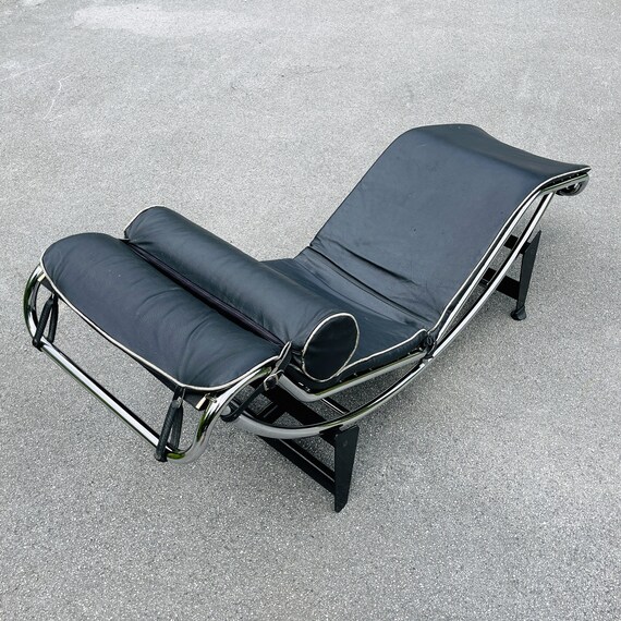 LC4 Chaise Lounge, Le Corbusier, Replica 100% Made in Italy