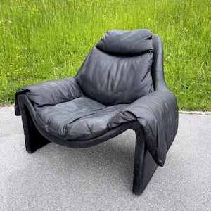 P60 lounge black chair by Vittorio Introini for Saporiti Italy 1960s
