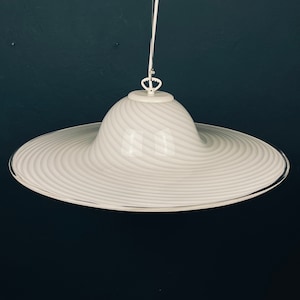 Classic swirl Murano glass pendant lamp Vetri Murano Italy 1970s White Mid-century Lighting Vintage chandelier