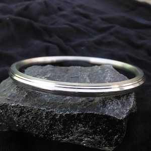 Round Ridged Bracelet kada (Thick) - Stainless steel - cuff bracelet - gift for him polished - men&#39;s metal cuff statement kada - Sikh kada