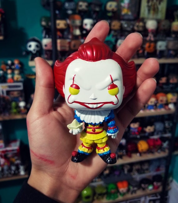 pennywise metallic funko