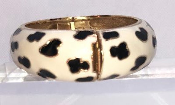 Ciner White and Black Enamel Bangle Bracelet - image 2