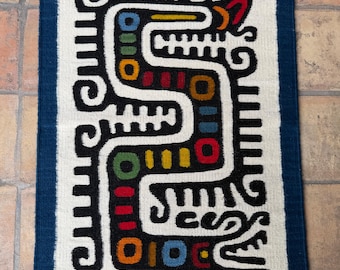 Zapotec Quetzalcoatl wollen tapijt - Pre-Spaanse stempelontwerp - Handgeweven door Isaac Vasquez Studio - 100% biologische wol en natuurlijke kleurstoffen 24"x39"