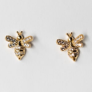 Bee Earring, Honey Bee Jewerly Earring Stud, Gift For Her, Save the Bees, Honeycomb Earring, Christmas Gift, Gift For Her