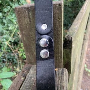 Universal belt sword holder top grain frog black