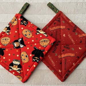 Great Halloween Potholders (2), Super Potholders (2), Set of 2 Halloween Hot Pads, Halloween Decor