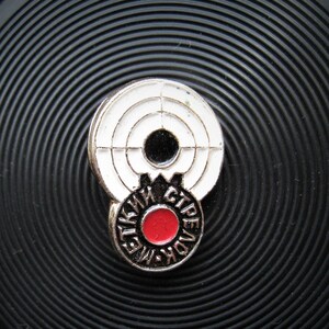 vintage badges rare shooting sport badge cute item for your collection sports badge Soviet Union sports equipment firearms accurate shooter