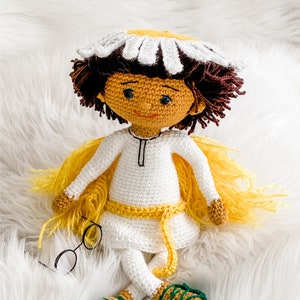 CROCHET PATTERN: Miles the Chamomile Fairy image 1