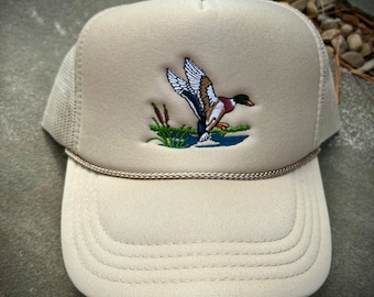 Kid’s Wildlife Trucker Rope Hat