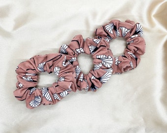 Vintage Aesthetic Flowers Scrunchie, Luxe Fabric Hair Ties