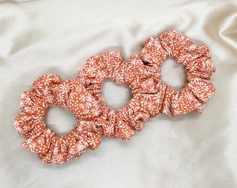 Pink Daisy Scrunchie, Luxe Fabric Hair Ties