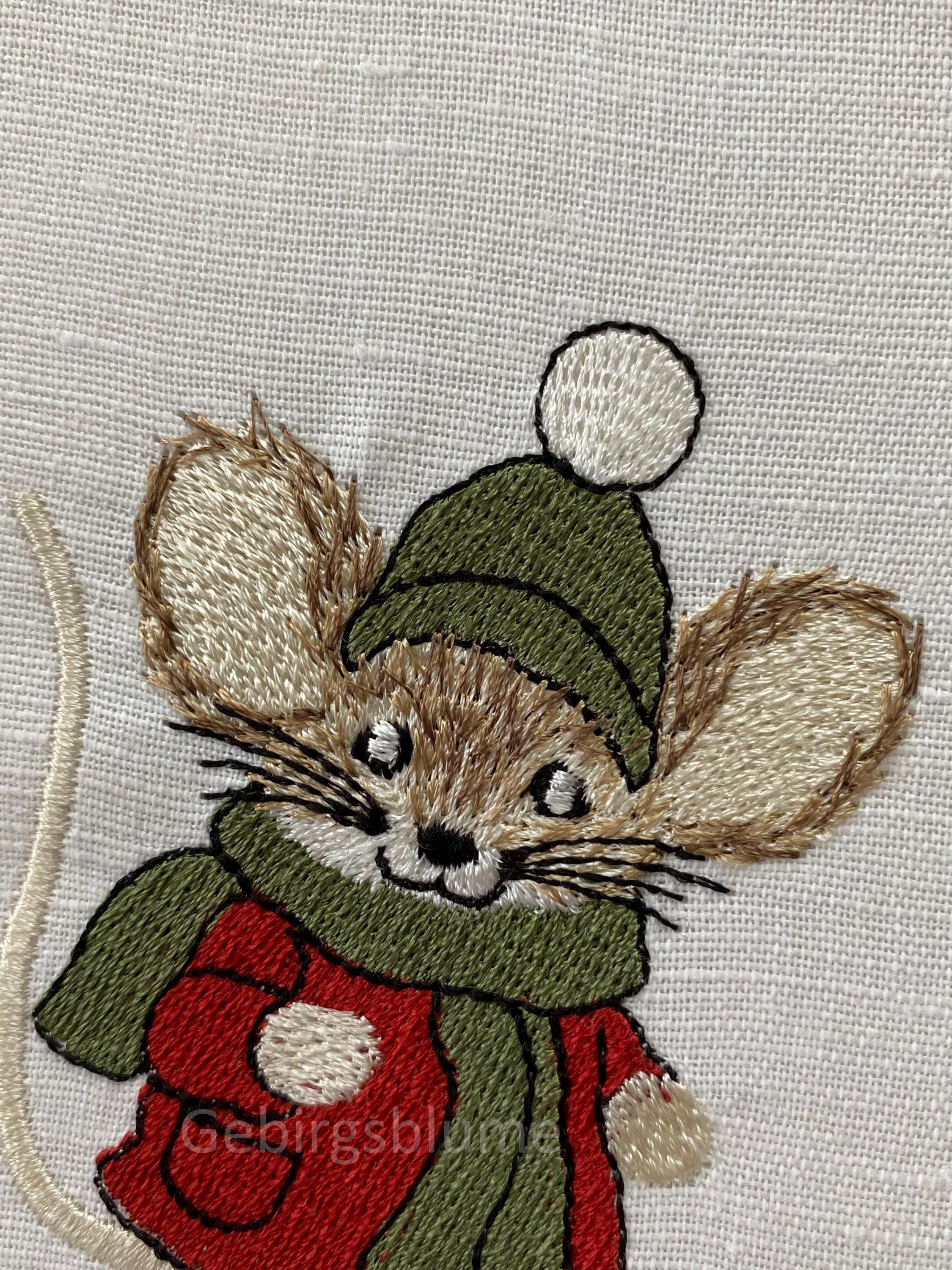 Embroidered Mouse Mouse Machine Embroidery Design Size H3.56*w2.61