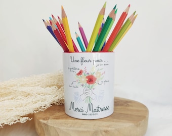 Pot à crayons  à personnaliser pour cadeau Nounou , Maîtresse, Atsem ,Maître ...