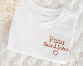 T-Shirt enfant brodé  Futur Grand frère ou grande soeur