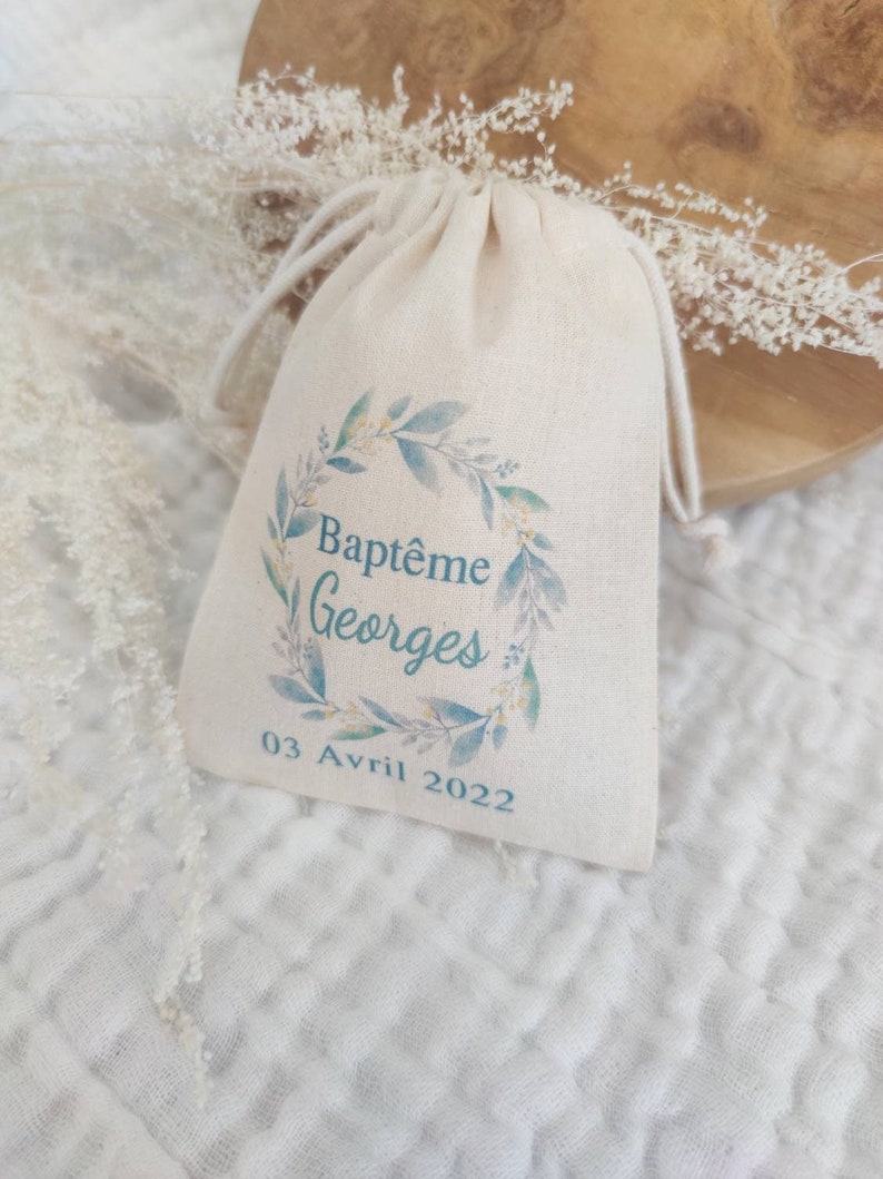 Personalized pouch for guest gift image 2