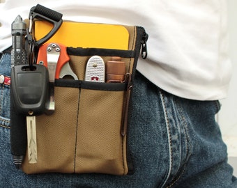 Field Notes EDC belt organizer with keys carabiner