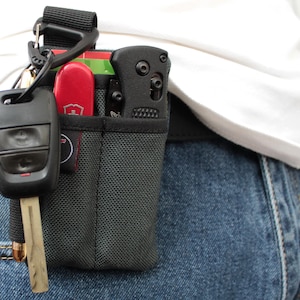 EDC belt organizer, EDC belt pouch with triangle carabiner for keys
