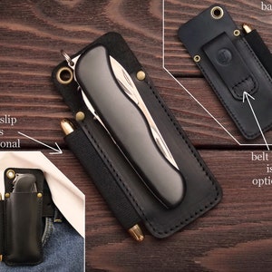 Pu&ograve; includere: Fodero in pelle nera per coltello da tasca con un portapenne e un passante per cintura. Il fodero &egrave; progettato per contenere un coltello da tasca pieghevole e una penna. Il portapenne &egrave; opzionale e il passante per cintura &egrave; opzionale.