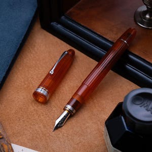 Omas - Ogiva Cocktail n. 169/327 Orange - Fountain pen