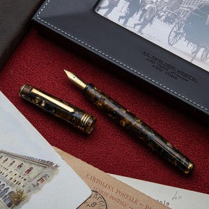 Tibaldi - Modèle 60 Marron et Or - Stylo plume