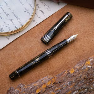 Omas - 90 Anniversaire N. 35/90 Vert Saft - Stylo plume