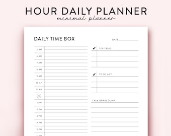 Puede incluir: Un planificador diario imprimible en blanco y negro con el título "HOUR DAILY PLANNER minimal planner". El planificador tiene una sección para "DAILY TIME BOX" con intervalos horarios de 5 AM a 6 PM, una sección para "TOP TASKS", una sección para "TO DO LIST" y una sección para "TASK BRAIN DUMP".