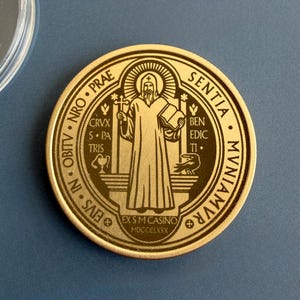 Catholic Pocket Coin Saint Benedict Medal Protection Token Silver Religious Challenge Confirmation Gift Sacrament Celebration Devotional