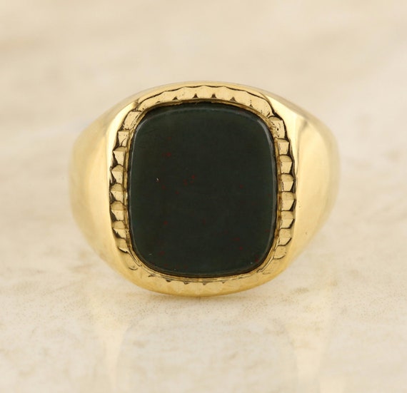 Bloodstone Signet Ring 18ct Yellow Gold