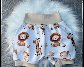 Kurze Pumphose Baby Shorts Tiere Sweat Löwe Giraffe Affe Zebra beige sand bequem Windelpopo Mitwachshose Bündchen Baumwolle Frühling Sommer