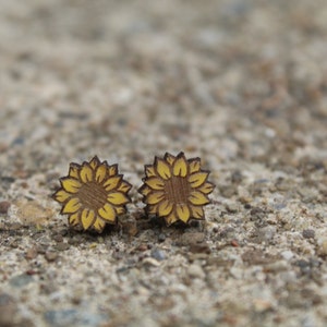 Sunflower Earrings-Wooden Sunflower Stud Earrings