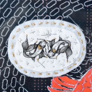 Tableau textile Ex Voto signe astrologique Poisson brodé à la main