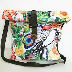 Umhängetasche - Outdoortasche aus wasserdichtem Stoff Größe M