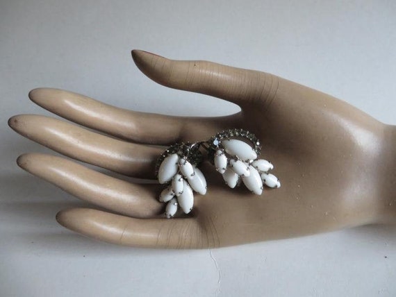 Extravagant "Haute Couture" Ear Clips-Metal-Strass