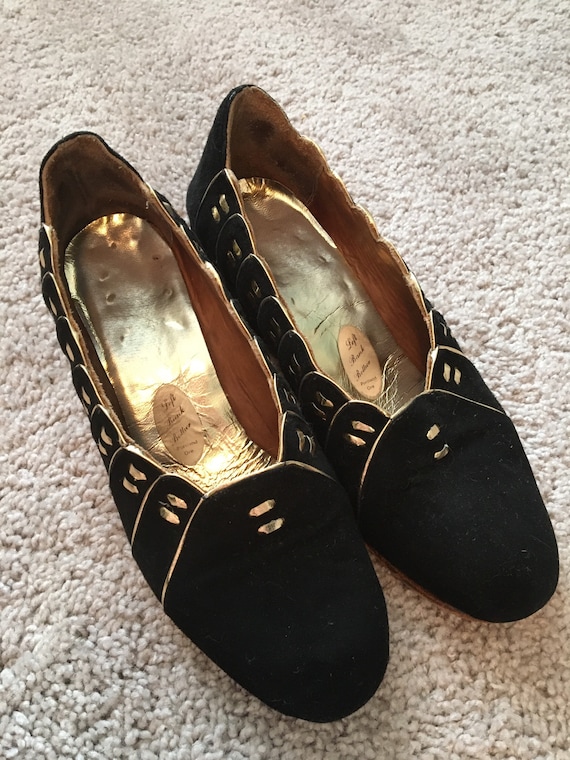 1940s Left Bank Bottier Black Velvet Wedges Size 6