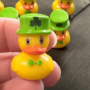 Mini Resin Duck St Patrick&#39;s, Miniature Duck, Lucky Duck, Fairy Garden, Dollhouse, Trinkets, I Spy, Miniatures, Jeep Duck, Cruise Duck