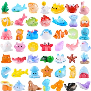 5 Mystery Animals Mini,  Random Mix Tiny Animals, Fairy Garden, Dollhouse, Trinkets, I Spy, Miniatures, Hiding Figures, Jeep, Cruise